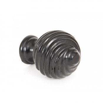 Black Twist Knob