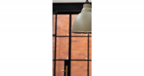 Smooth Nickel Brindley Pendant in Tump