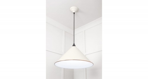 White Gloss Hockley Pendant in Teasel