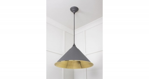 Hammered Brass Hockley Pendant in Bluff