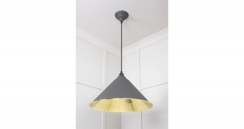 Hammered Brass Hockley Pendant in Bluff