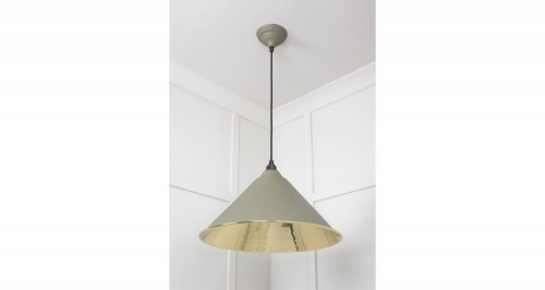 Smooth Brass Hockley Pendant in Tump