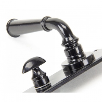 Black Regency Lever Bathroom Set