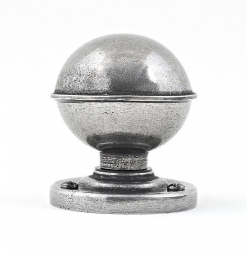 Finesse Beamish Pewter Door Knob on Round Rose