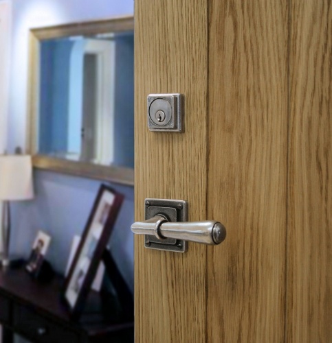 Finesse Fenwick Jesmond Pewter Door Handle on Square Rose