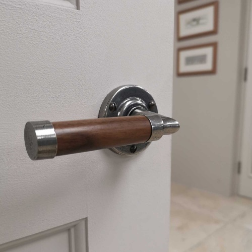 Finesse Milton Pewter and Walnut Door Handle on Round Rose