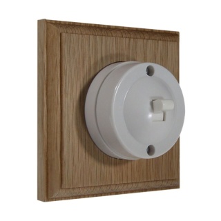 1 Gang 1 or 2way Bakelite Switch White Dolly On an Unfinished Oak Base