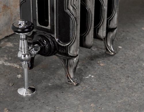 The Art Deco 650 Cast Iron Radiator